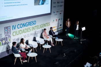 Lucia-Perez-Hidrobal-1-Ponencia-4-Congreso-Ciudades-Inteligentes-2018
