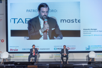 070-40-Mesa-Redonda-Alejandro-Banegas-6-Congreso-Ciudades-Inteligentes-2020